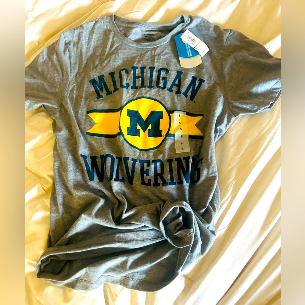 Michigan Wolverines Old Navy man’s T-shirt